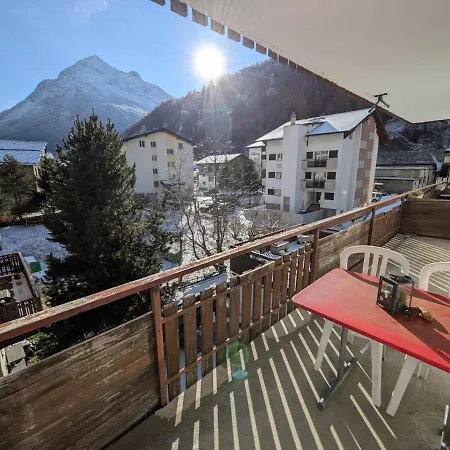 Family Friendly And Sunny In The Heart Of Grund *